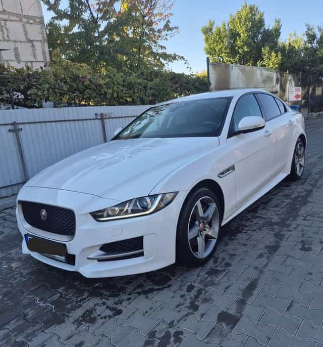 Jaguar XE 2018 Pachet R Sport 4x4 Automat