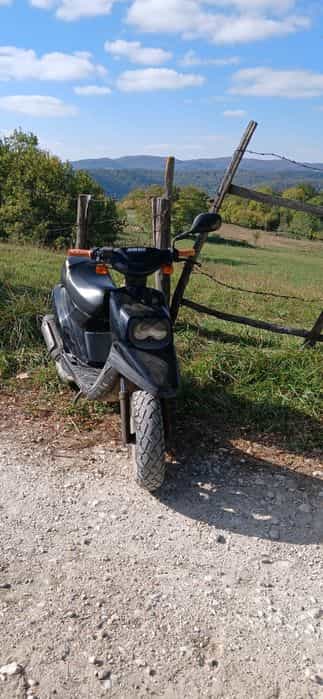 Vând scuter yamaha booster mbk de 49cc