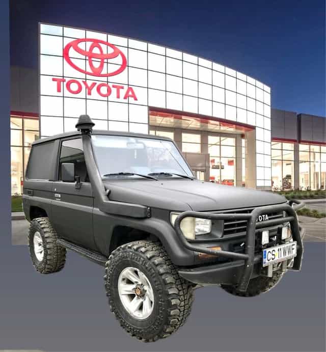 Vând Toyota Land Cruiser