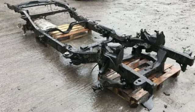 Sasiu/punte spate Nissan Navara D40 an 2005-2015