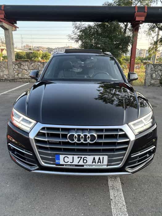 Vand Audi Q5 / ofer factura pe masina