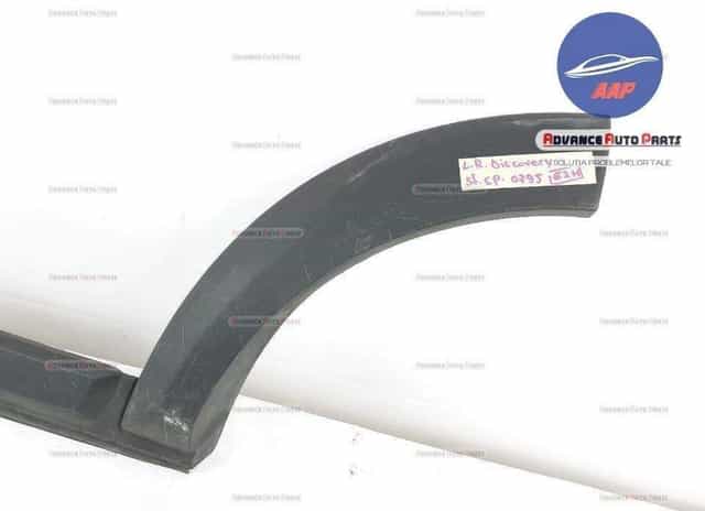 Bandou overfender stanga spate 2004-2009 originala Land Rover  Defende