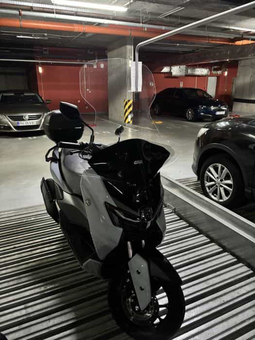 Scuter Yamaha Nmax 125 Tech Max 2025 / 1700 km / Ceramic Gray