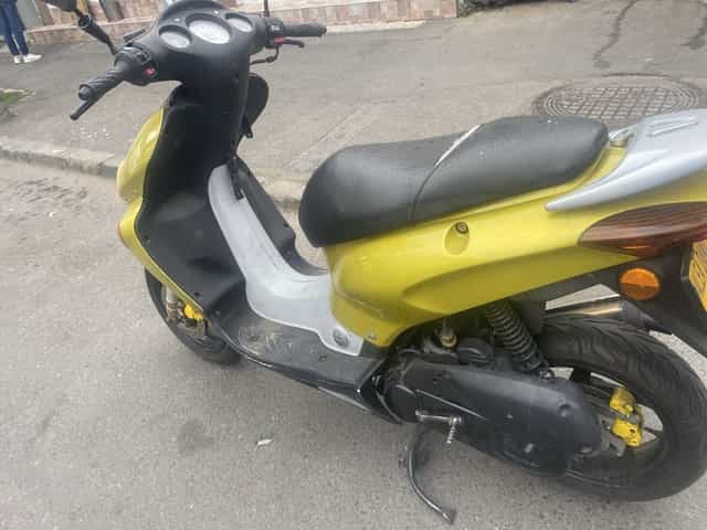 De vanzare scuter Honda