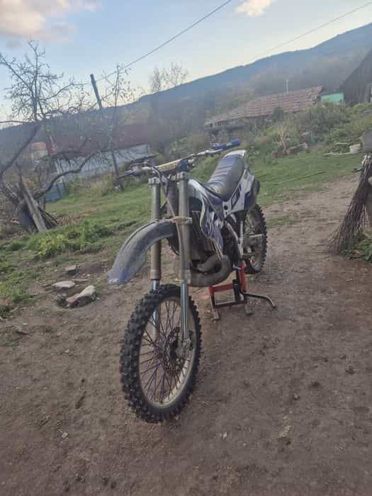 Vând cross yamaha yz250 2t
