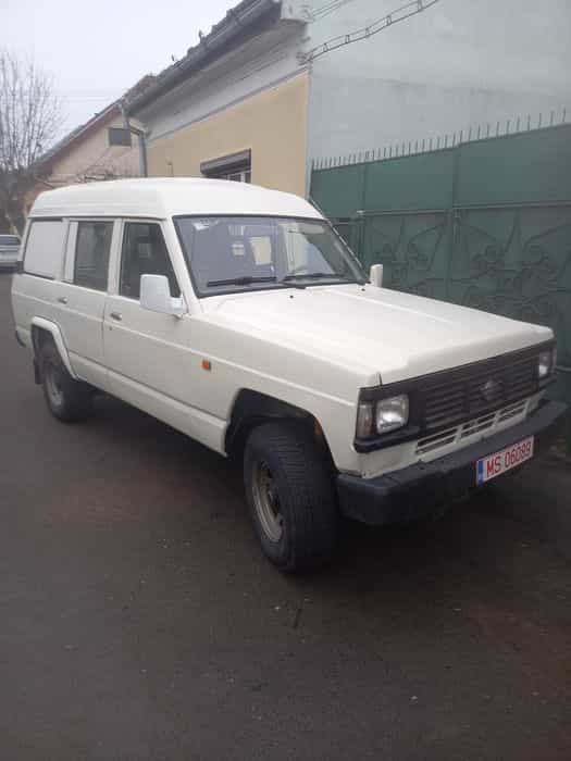 Vând Nissan Patrol K260