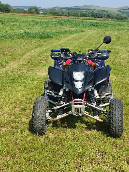 Se vinde ATV  Suzuki ltz400