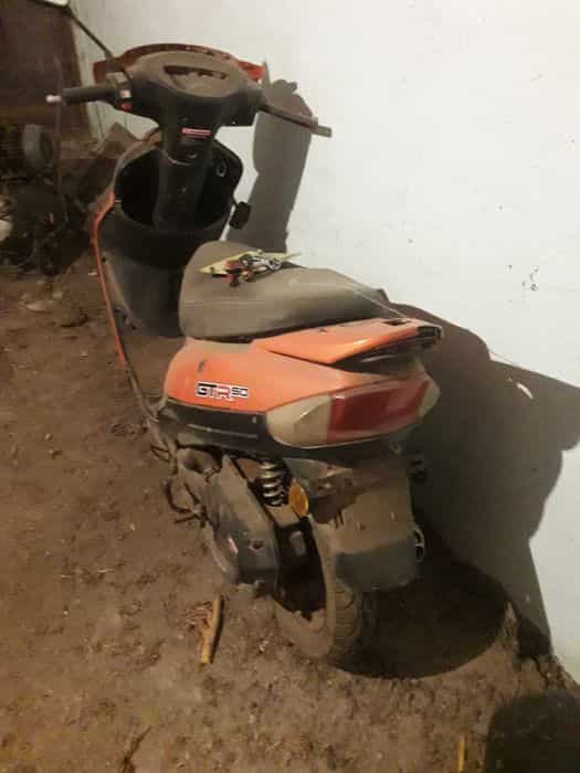 Scuter în patru timpi