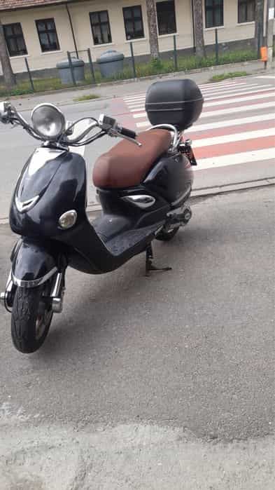 Vand scuter gubana tauris 125cc