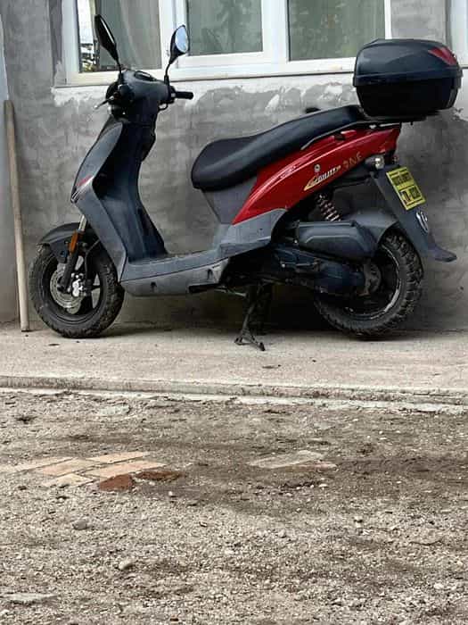 Vând sau schimb scuter kymko agility 50 cu scuter electric/trotineta