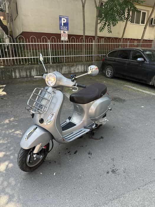 Vespa lx50 2012
