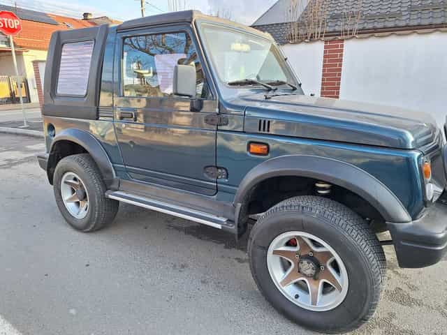 Suzuki Samurai cabrio fabricat in Japonia