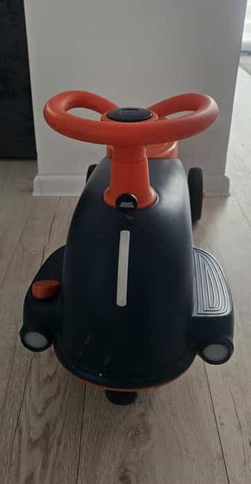 Scuter Noriel Aventura