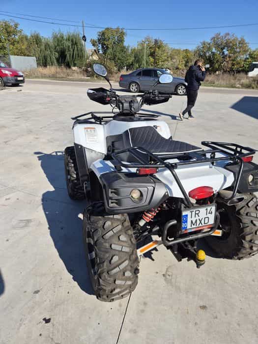 Vând ATV LINHAI permis 16 ani