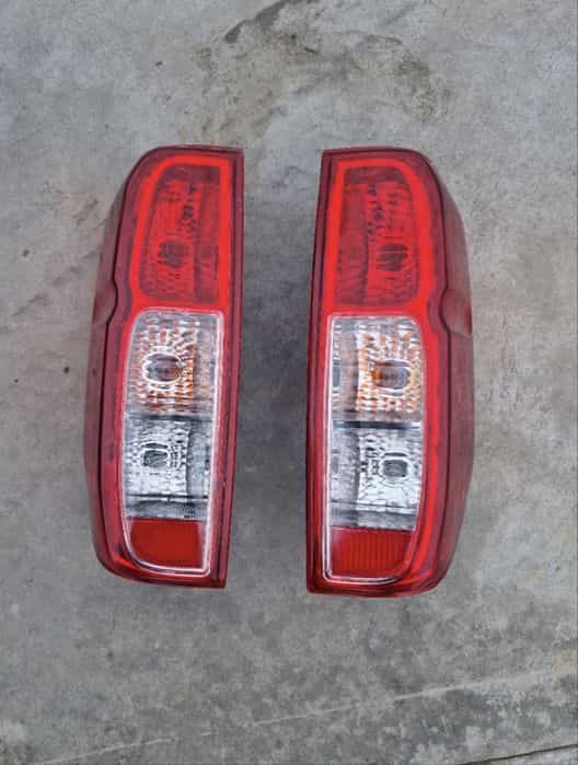 Stop stopuri nissan navara d40 2006-2015