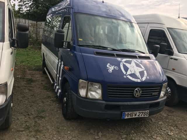 Autorulota LT 2004 2,5 TDI 6 locuri