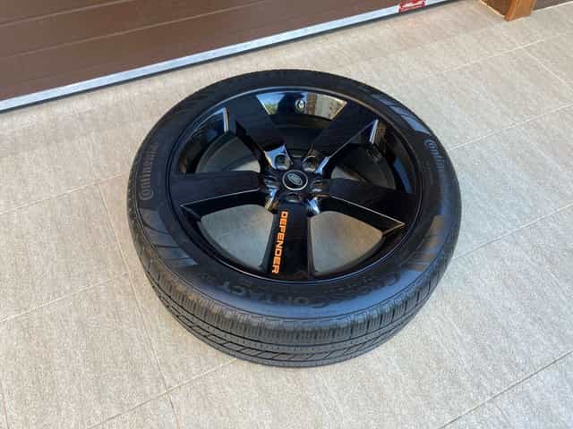 Land Rover Defender R22 + Continental Nou 275/45R22 - Rezerva Noua