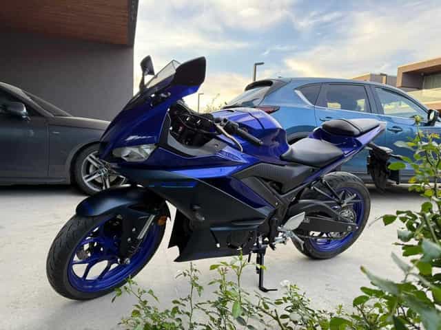 Yamaha R3 - 2023 - 1.229 KM - Primul proprietar - Stare excelenta