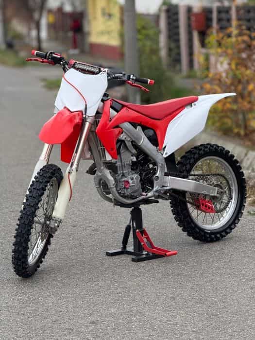 Vând Honda CRF 250R 2013 Impecabil /Injecție/2650€Neg!