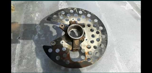 Fuzeta ATV cu aparatoare noroi