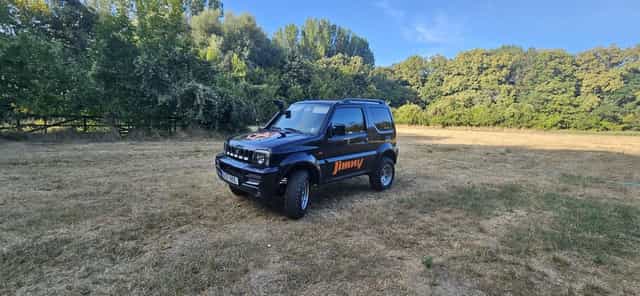 Suzuki Jimny 1.3 AC *

Masina se afla in