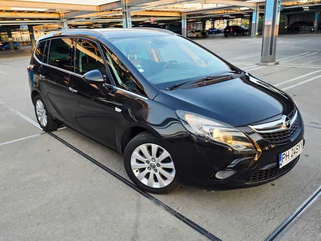 Opel Zafira Tourer 2.0 CDTi 2012 E5 RATE FIXE fara avans Buyback