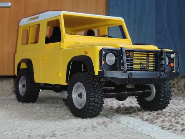 Macheta Land Rover Defender 90 1/16
