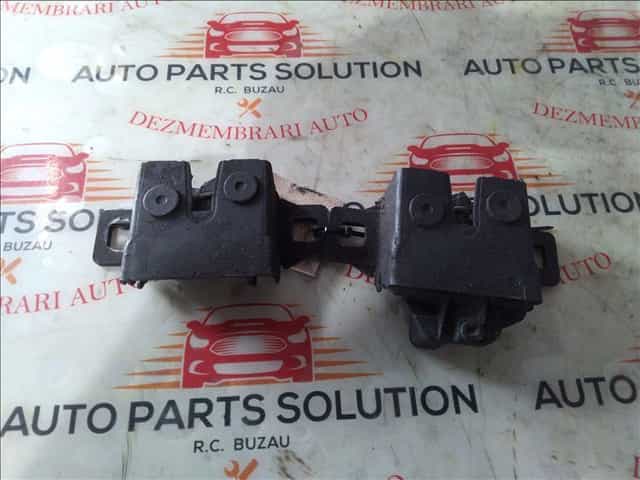 broasca capota land rover discovery an fabr. 2018