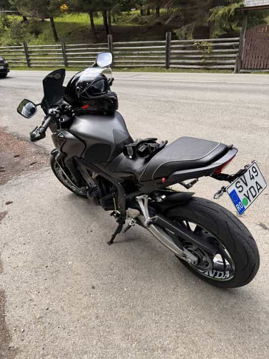 Honda cbf 650 in stre forte buna  cu abs sau schimb cu jeep offroad