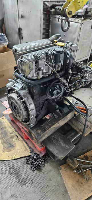 Vând motor: LAND ROVER DEFENDER 2,5 TdI -Seria 44194