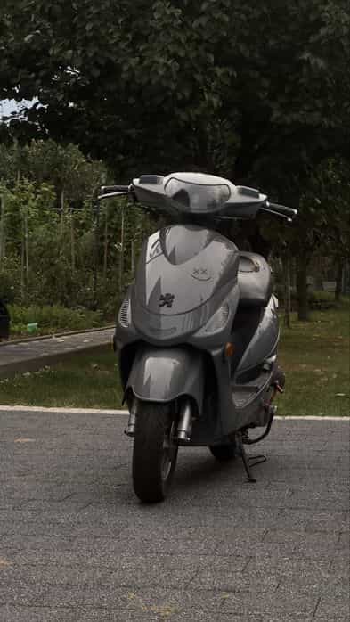 Vand scuter 80cc cu acte