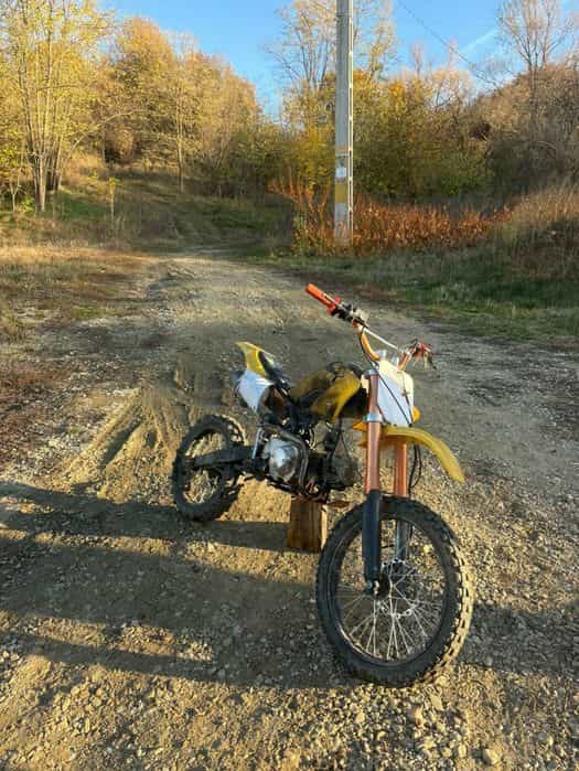 Cross 125 vând urgent