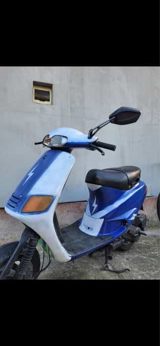 vand scuter 49 detali in privat
