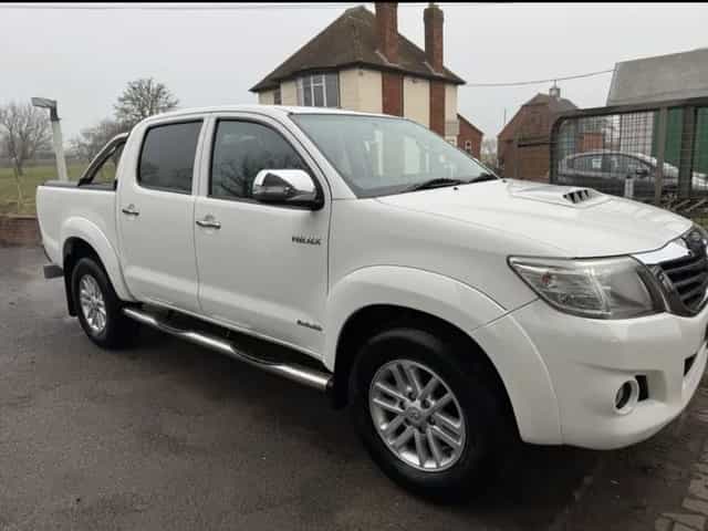 Dezmembrez Toyota Hilux Invincible euro 5 3.0 Automat 2012-2015