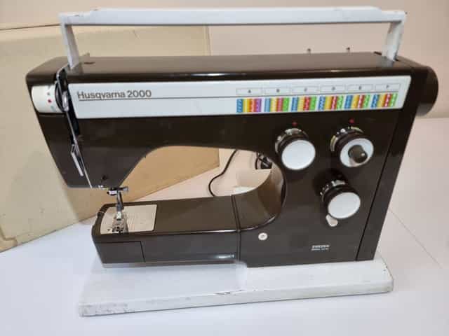 Mașină de cusut Husqvarna 2000 (Viking) 6440