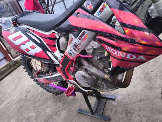 Honda CRF 450 R 2013 pe Injecție