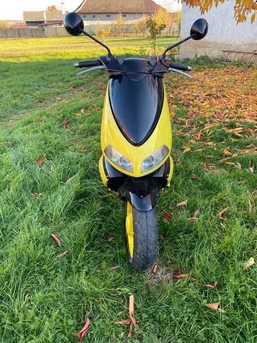 De vanzare scuter Aprillia 50 cmc