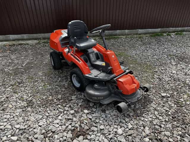 Husqvarna R 214TC
