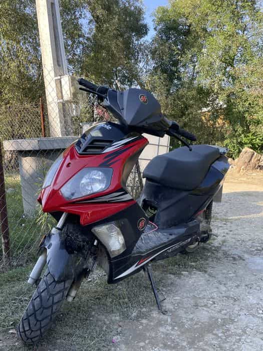 Scuter 49cc perfect functionabil