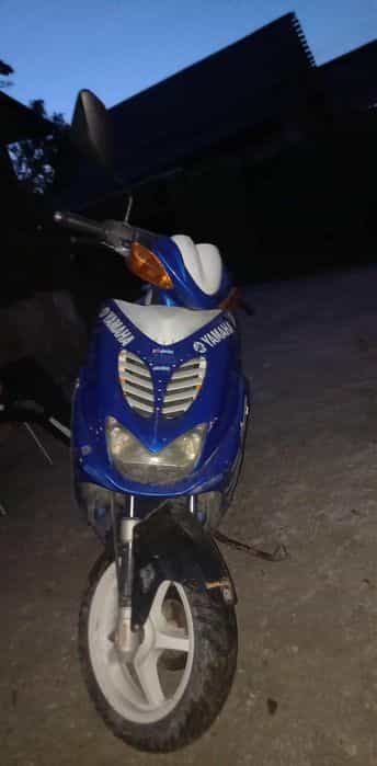 Vând scuter Yamaha Aerox