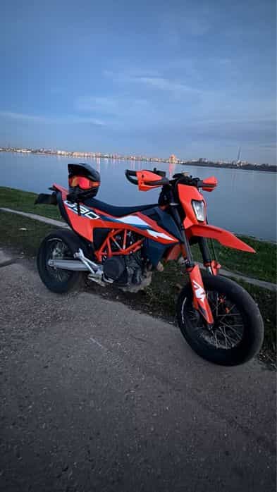 KTM 690 SMC r 2023