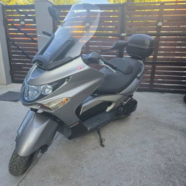 Vand maxiscuter Kymko Xciting 500R
