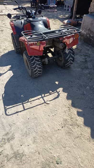 Vând sau schimb cu mașina nu dețin acte la ATV și nici la remorcuta