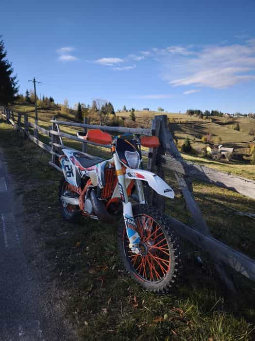 Cross KTM EXC 300 2T cu ACTE !!!