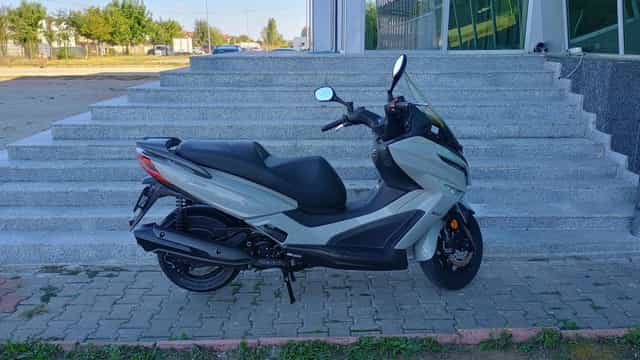 Vând/schimb Kymco X-town 300i