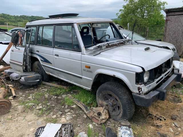 Dezmembrari Dezmembrez Piese piesa Dez Mitsubishi Pajero mk1 1989 2,5d