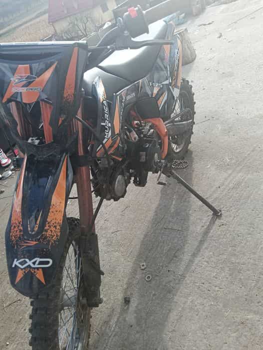 Vând cross 125 stare buna