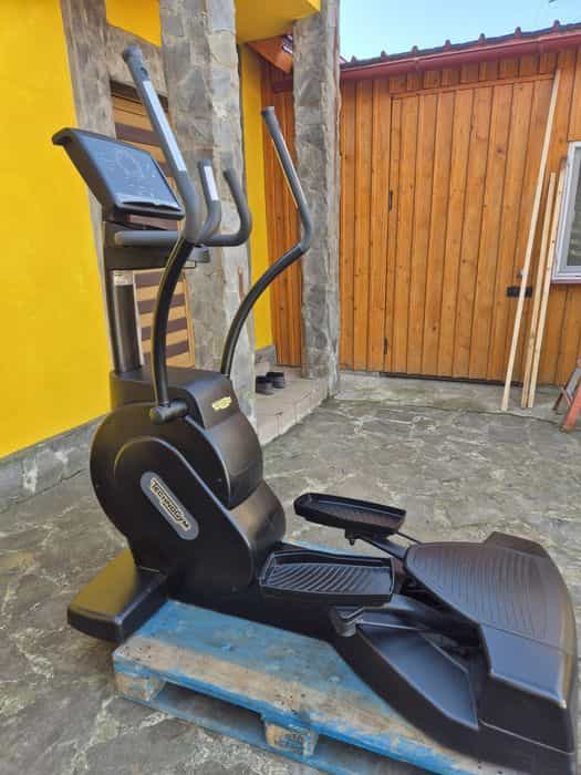 Technogym Top Excite 700 Wave Cross Trainer !!!