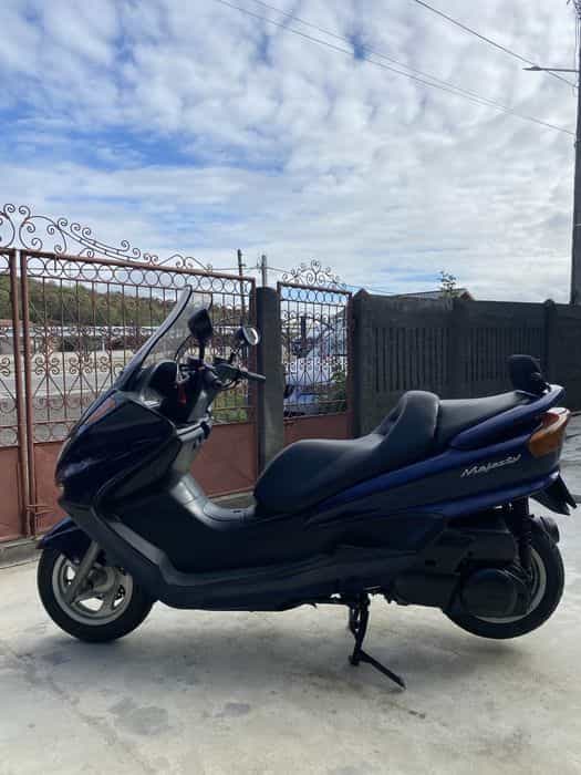 Vand sau schimb yamaha 250