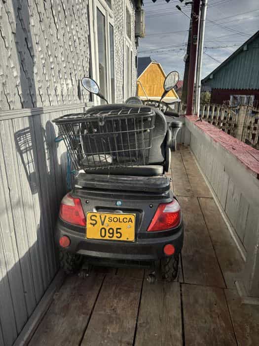 Scuter electric, modelul Luxxon E3800